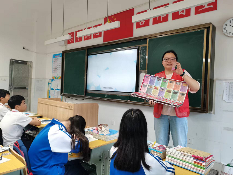 鹤岭镇：护航青春 禁毒宣传进校园