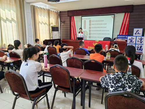 鲁班殿社区：公益课堂点亮青少年多彩假期