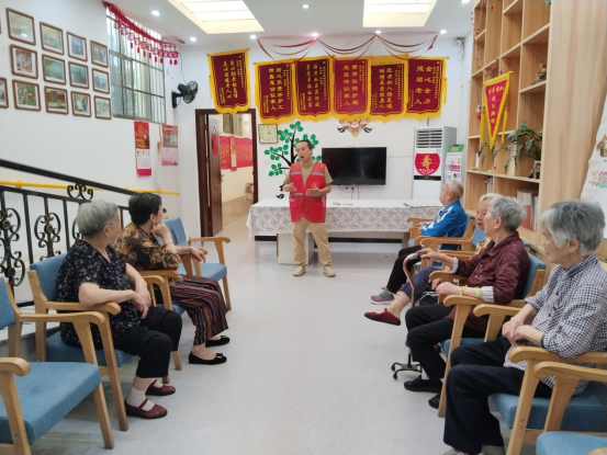 福利社区携手敬老院，共筑安全防线