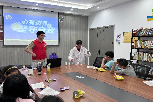 龙子巷社区：禁毒和化学安全知识科普知识进社区