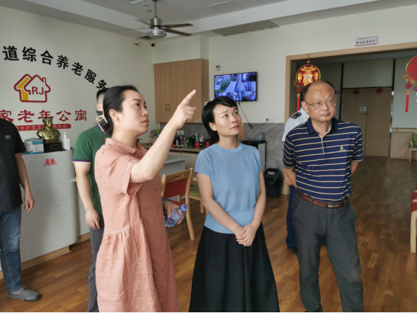 区领导带队检查养老机构安全生产工作