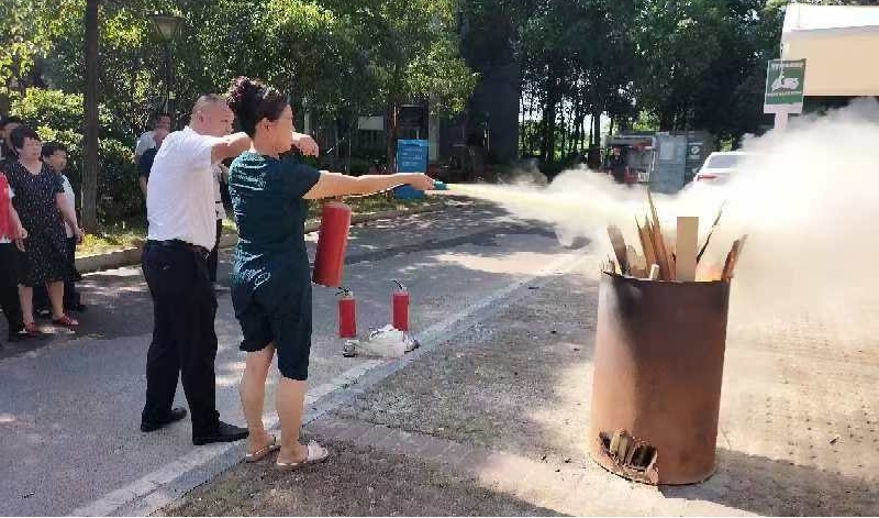 桃李社区：安全无小事，消防演练进社区