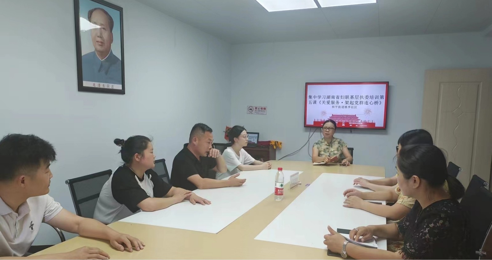 桃李社区：巾帼聚力学新知，党群连心共筑梦