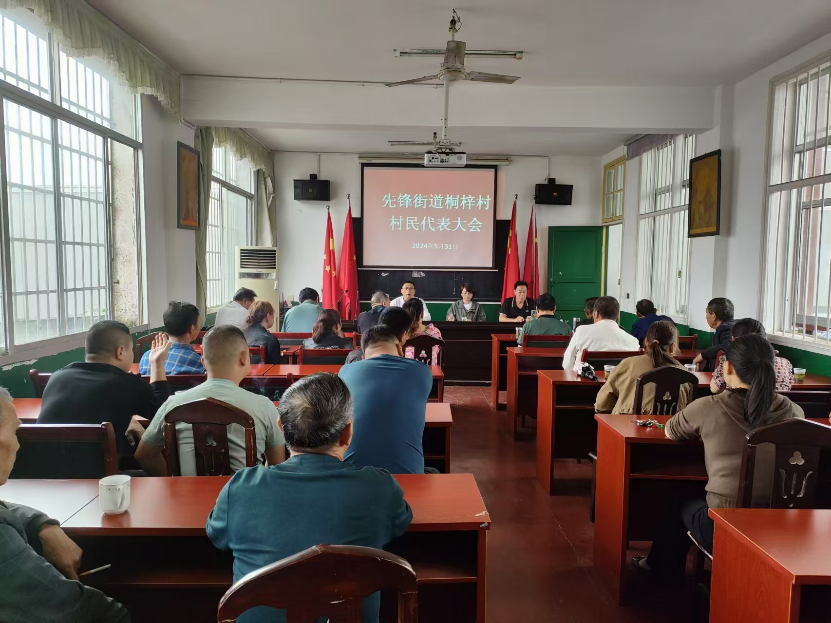 共建美丽乡村！桐梓村积极推行垃圾付费制度