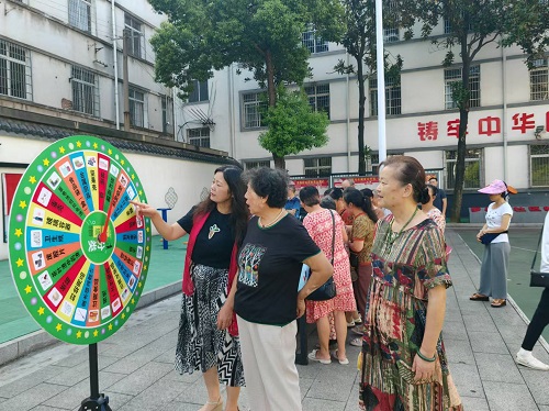 罗祖殿社区：开展垃圾分类宣传活动