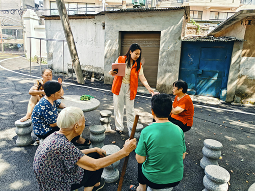 湘大社区：开展平安建设宣传活动