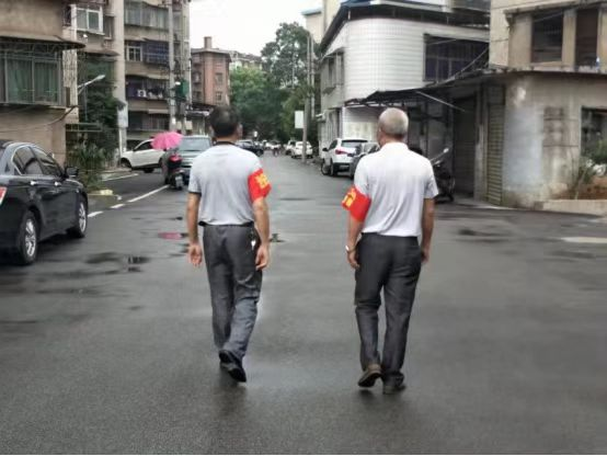 【心连心走基层、面对面解难题】城正街街道：“三聚焦”解民忧，点亮平安城正