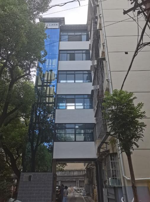 【我为群众办实事】雨湖路社区：老旧小区加装电梯 居民感受“直达幸福”