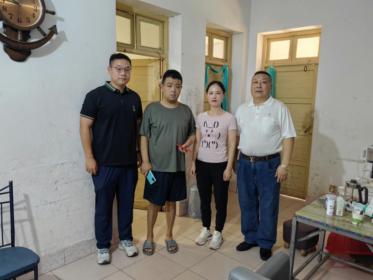 车站路社区人大代表心系困难群众，为民解忧办实事