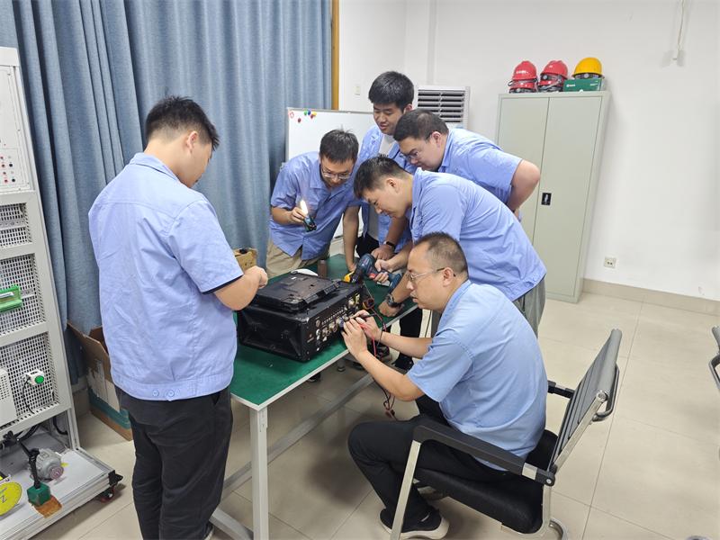 维修新兵快速成长记——江南工业集团培养设备维修新人纪实