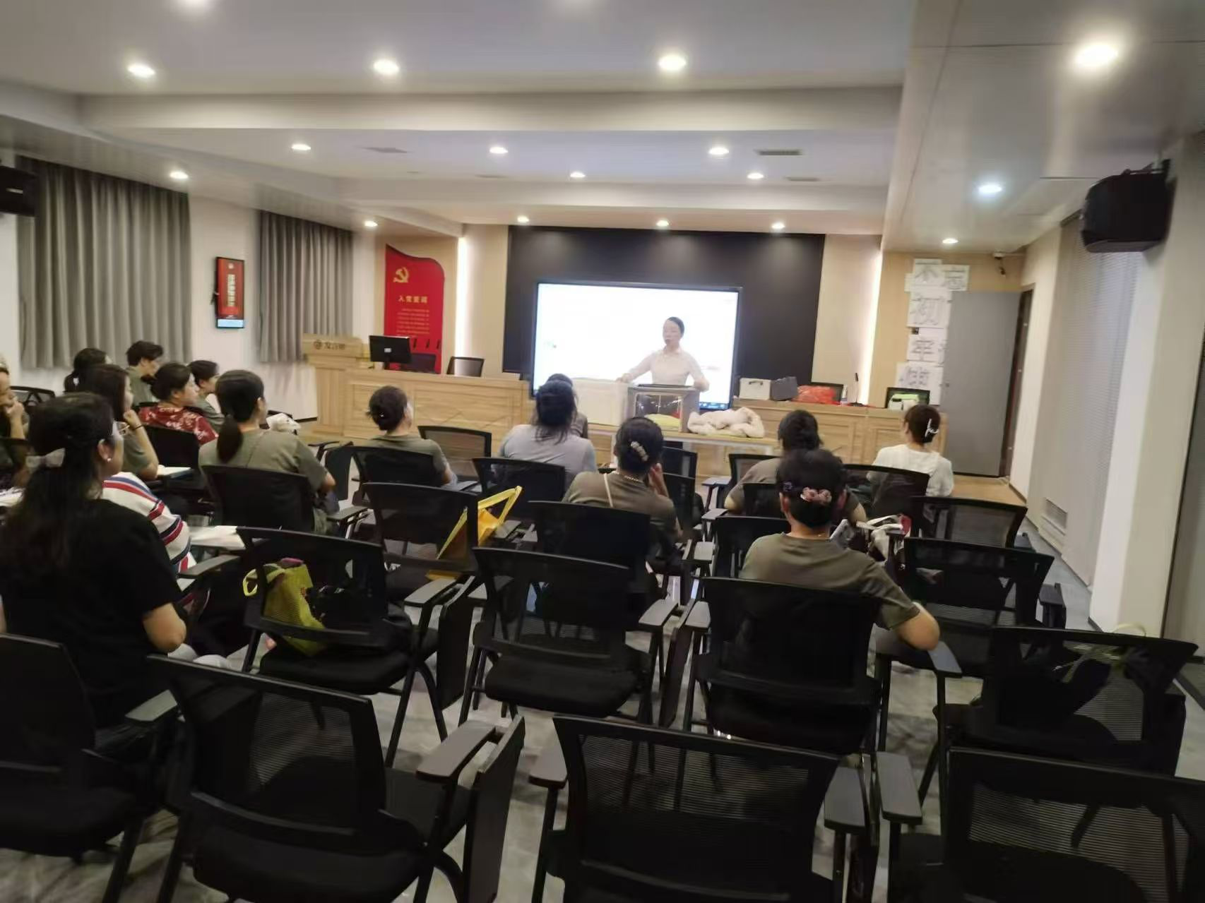 和平社区：技能培训出实招 多措并举处就业