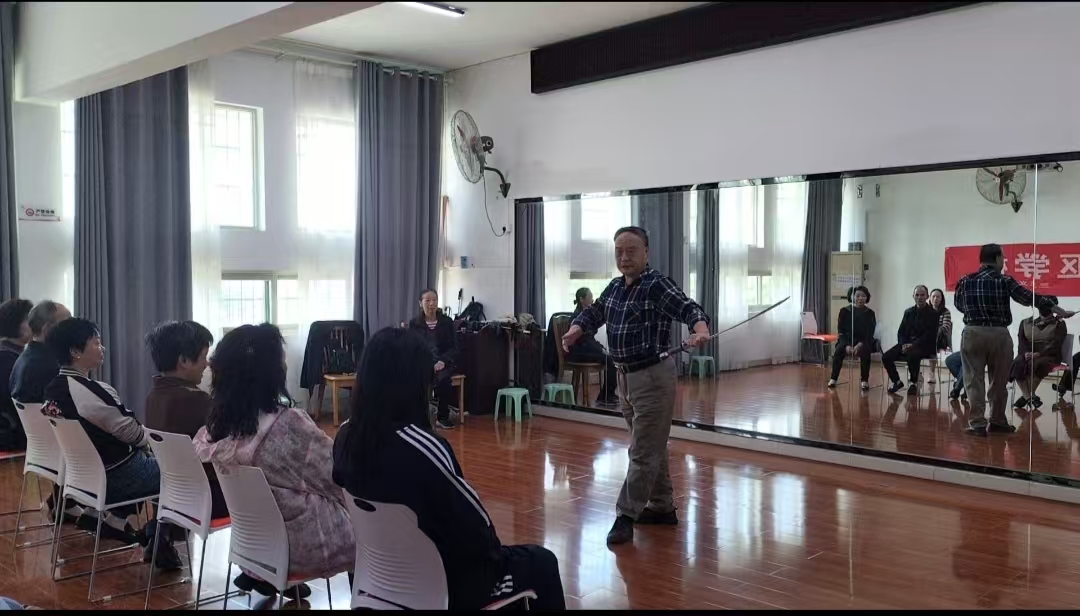 三义井社区京剧课堂开课，传统文化焕发新活力