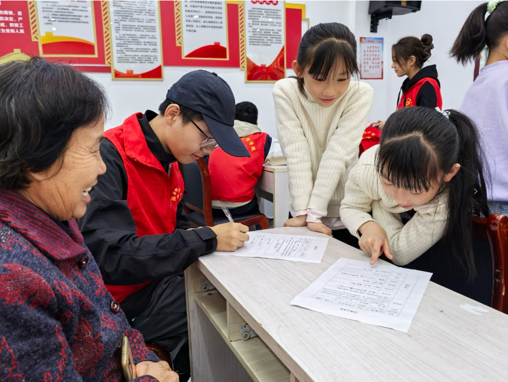 九华街道民政服务站：“湘伴成长，未爱守护”——阳光辅导班开课啦