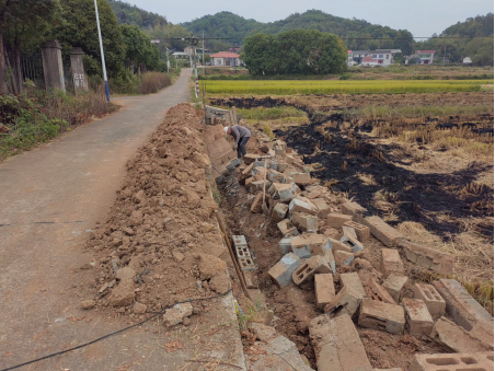 清泉村：组长自出资金修路，携手共创幸福生活