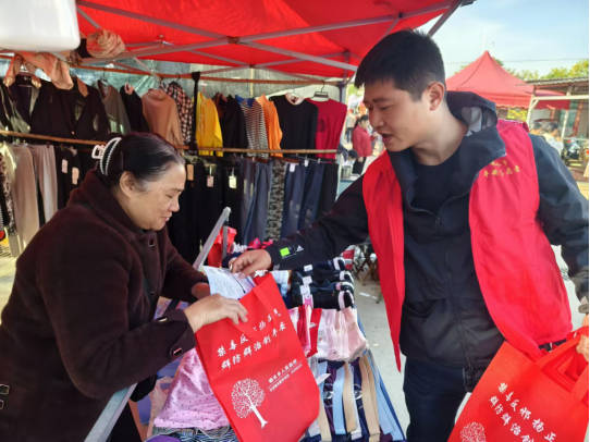 响水乡：赶集讲禁毒、宣传进人心