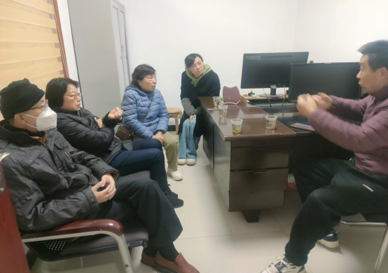 火车站社区扎实推进信访初访调解