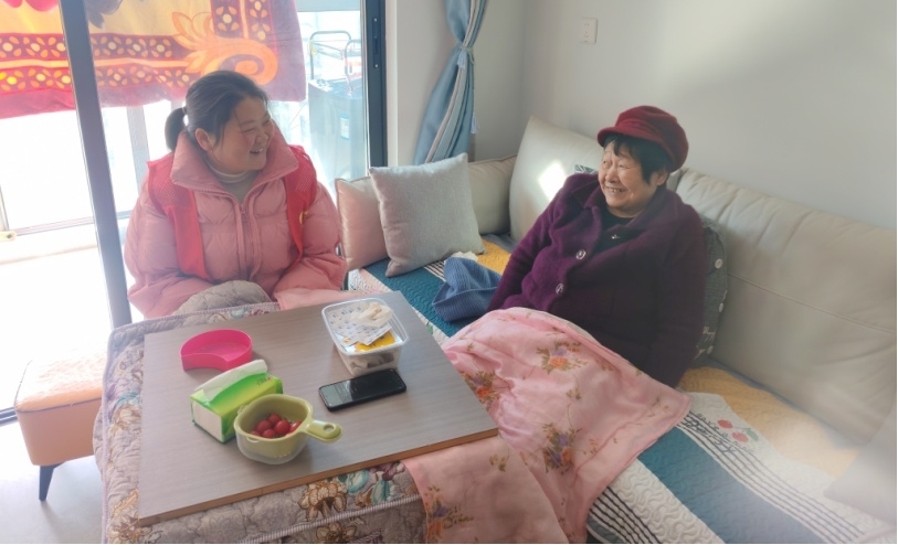 桃李社区：开展“敲门行动”，深入居民家中宣传安全知识