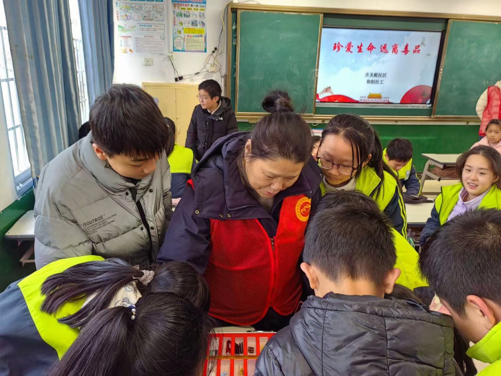 关圣殿社区：禁毒宣传进校园 禁毒教育不停歇