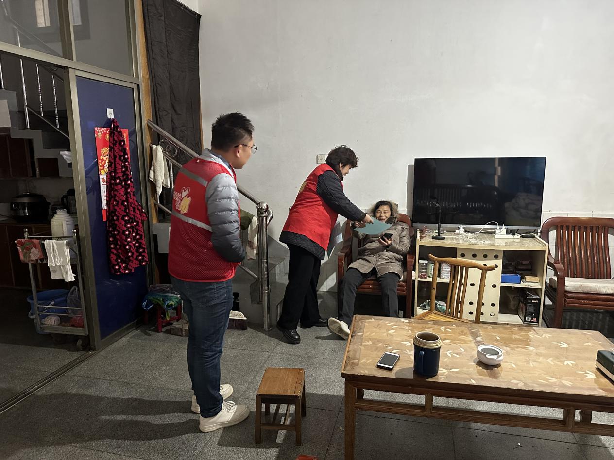 车站路社区：医保宣传进家居，贴心服务暖民心