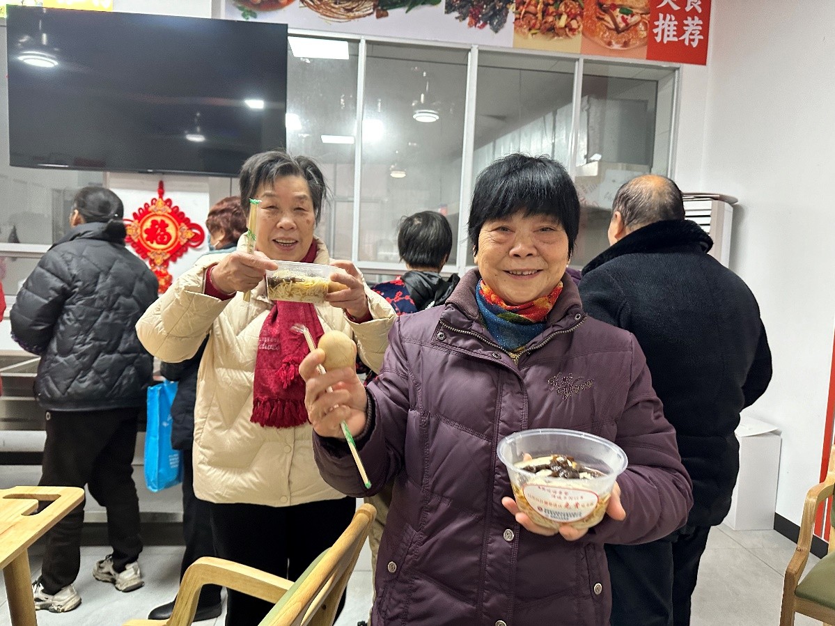 熙春路社区：食堂开业一周年，守护老人幸福“食”光