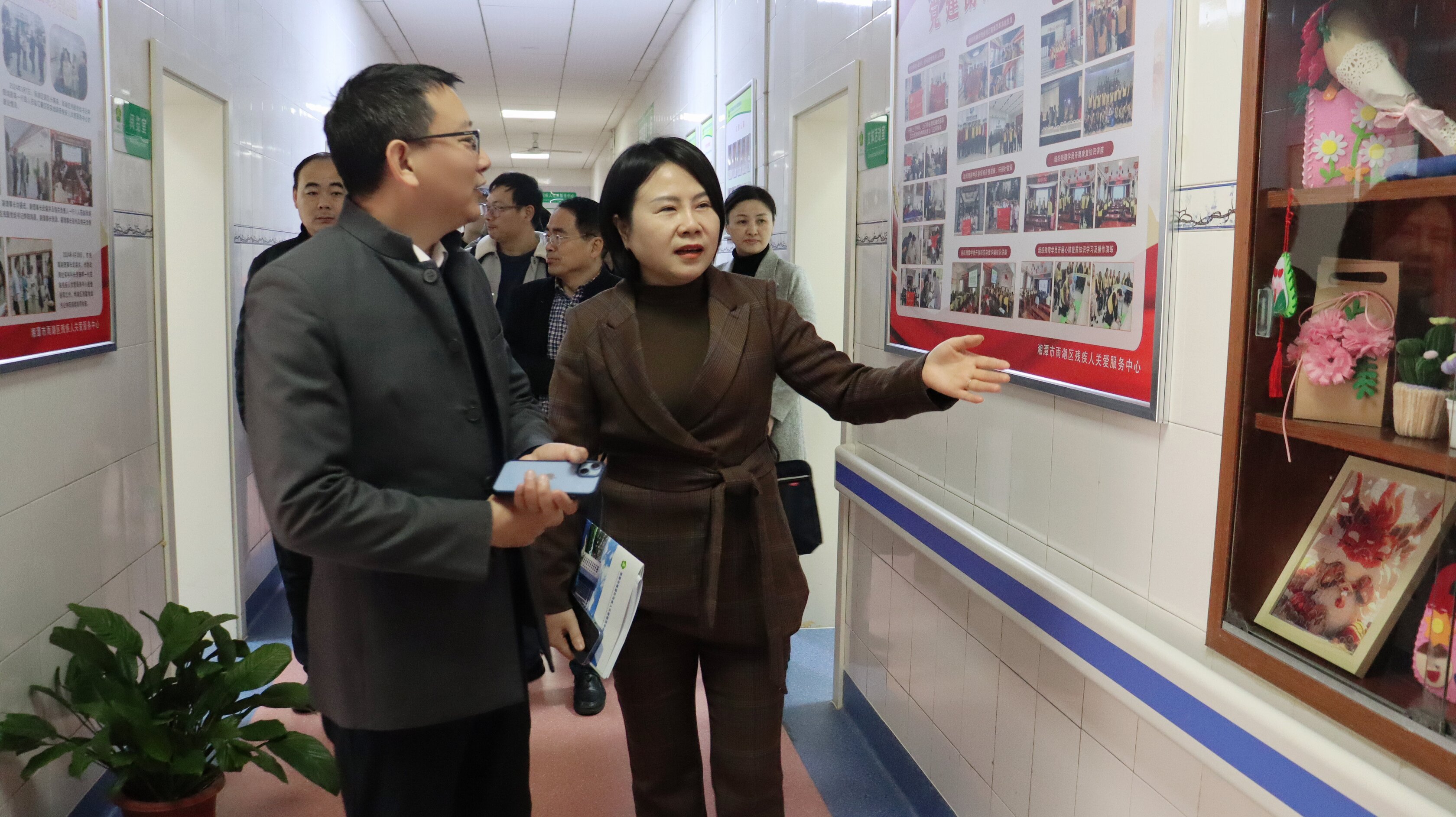 中国残联委托深圳大学课题组一行到江麓医院调研