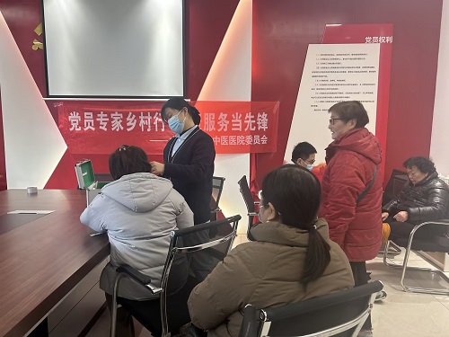 唐兴寺社区开展“中医药技术进社区”义诊活动