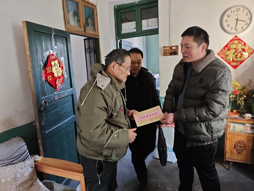 龙子巷社区：市、区侨联开展困难归侨侨眷帮扶慰问活动