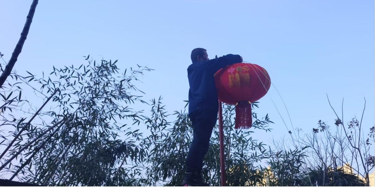 桃李社区：高挂灯笼迎新春 春节氛围“浓”起来