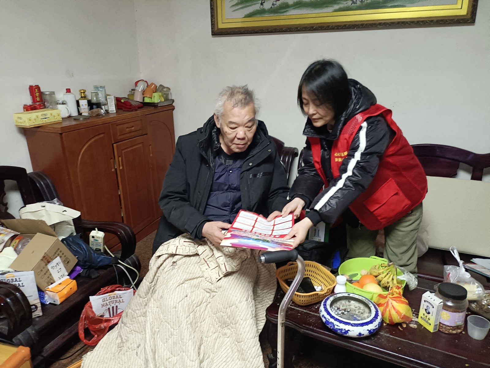 【平安雨湖】熙春路社区：开展敲门行动 守护居民幸福年