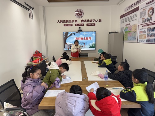 唐兴寺社区公益寒假托管班结业啦！
