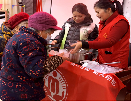 窑湾街道民政服务站开展“蛇腾瑞气庆元宵 邻里共乐共团圆”元宵节活动