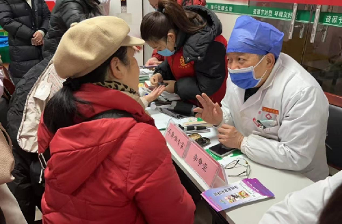 湘大社区：开展“情暖雷锋月，魅力三八节，共赴惊蛰时”活动