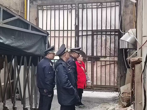 唐兴寺社区：强化监督促整治  助力油烟净化
