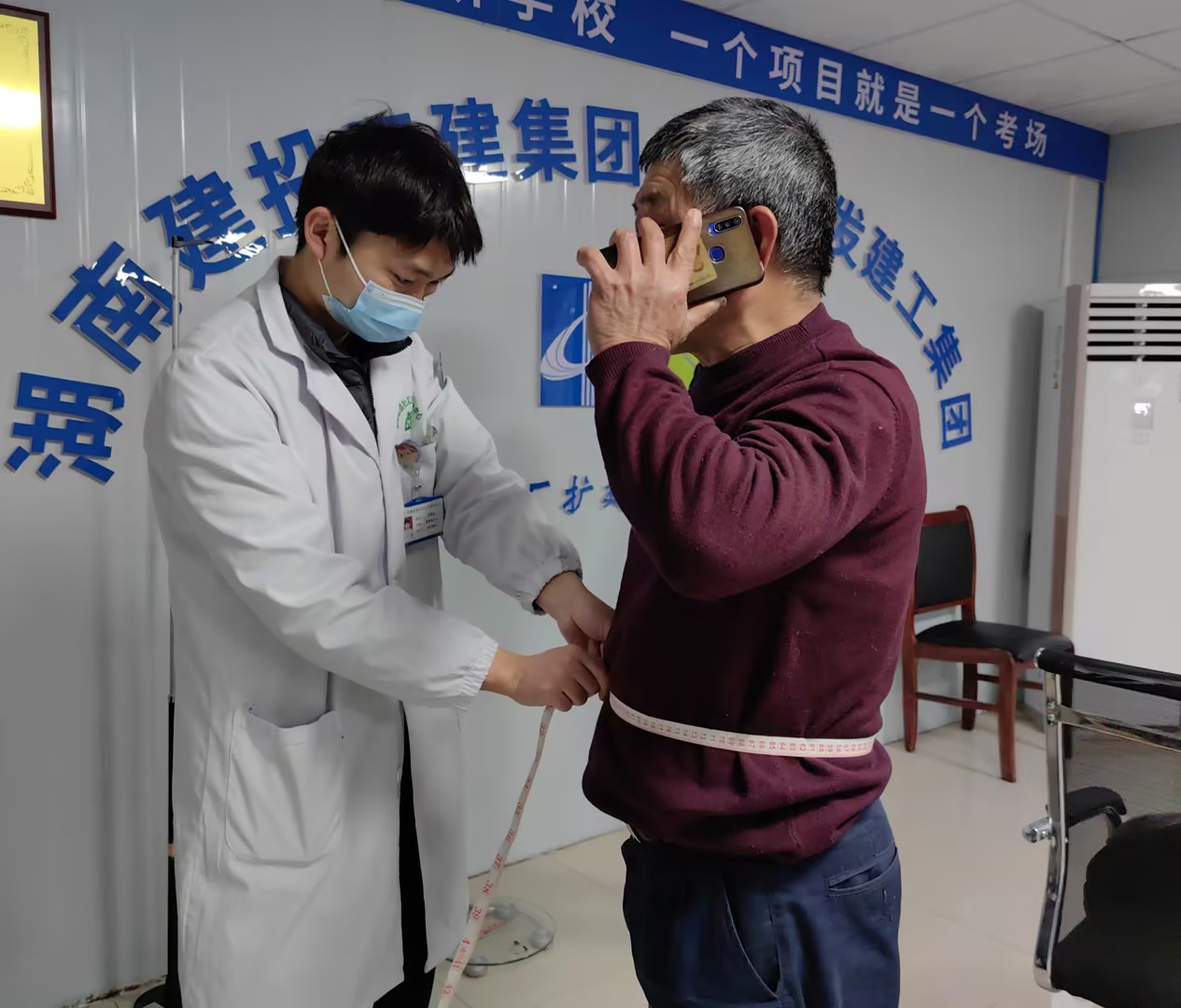 昭潭街道社区卫生服务中心：家庭医生为建筑工人健康“筑巢”