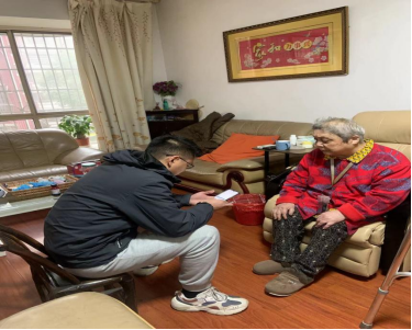 【平安雨湖】公园社区：暖心上门为老护航 安全“邻”距离