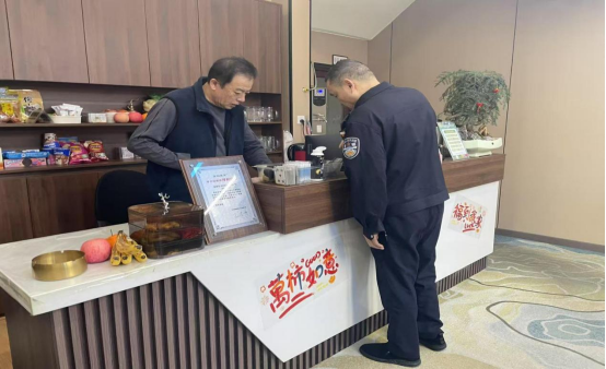 【平安雨湖】火车站社区：“二个紧盯”筑牢重点行业场所安全“防护网”