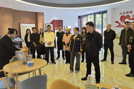 13名新兴领域党组织负责人开展 “我爱湘潭我的家”主题交流活动