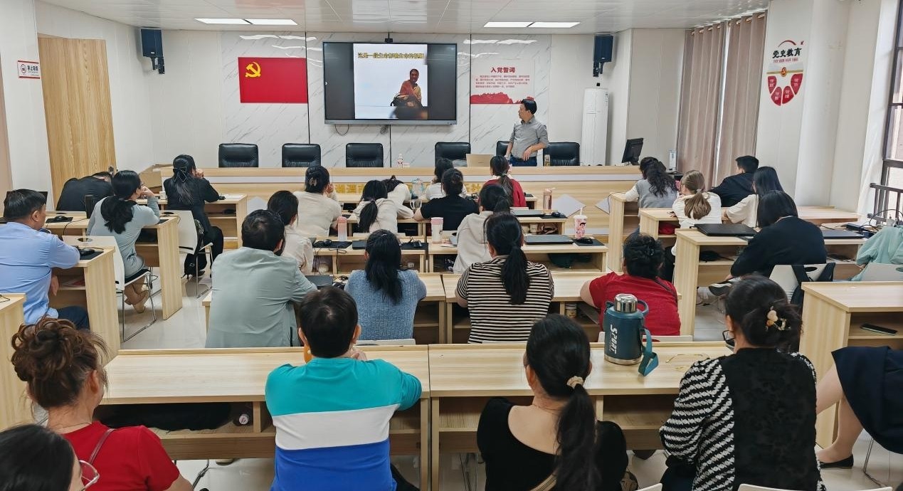 民乐社区：开展系列“向阳花”家庭教育指导服务线下活动