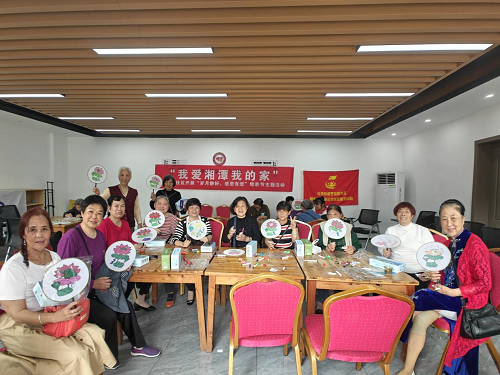 我爱湘潭我的家——罗祖殿社区开展 “岁月静好 感恩有您” 母亲节主题活动​