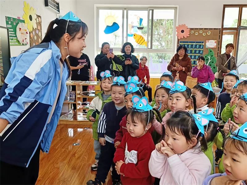 江南幼儿园举办家长开放日活动