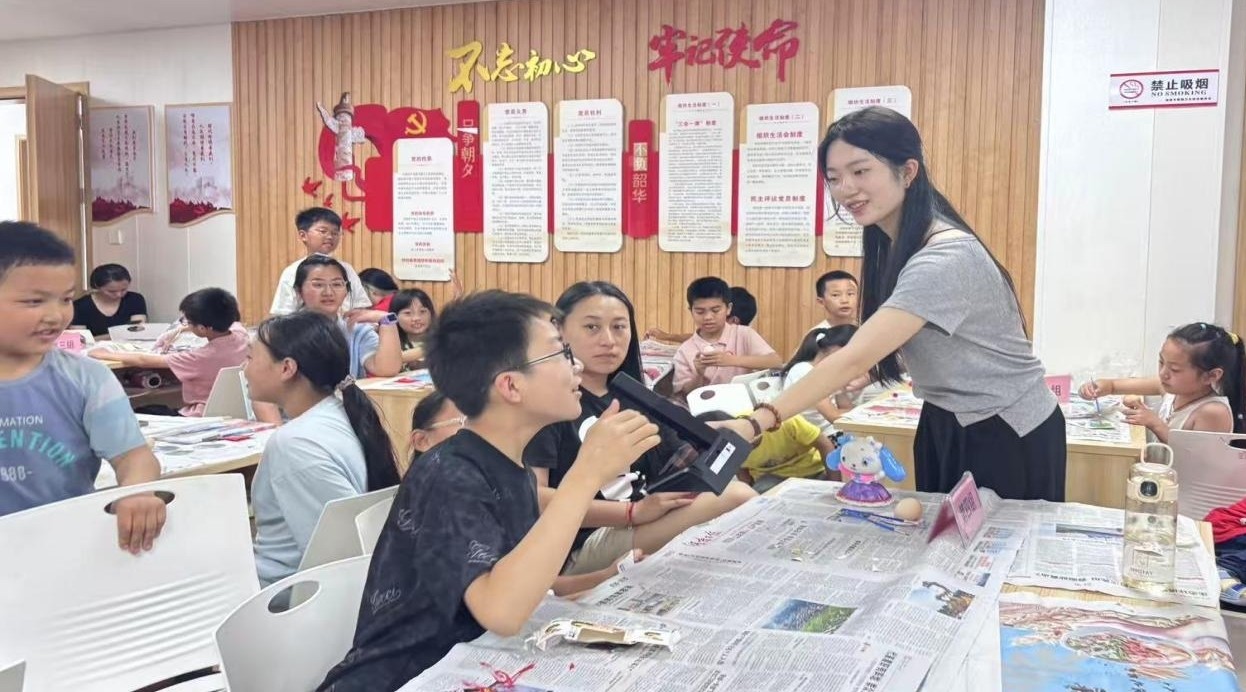 民乐社区开展“蛋”心守护 暖如春日亲子课堂活动