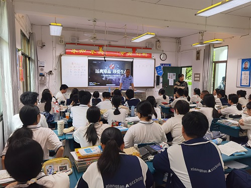 罗祖殿社区：开展禁毒知识进校园活动