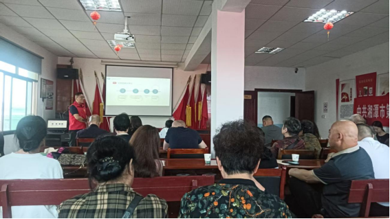 富强社区开展主题党日活动：携手禁烟专家，共筑无烟健康防线
