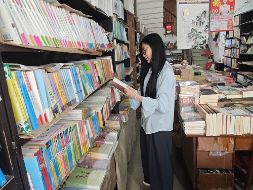 窑湾街道：街、社联合开展“扫黄打非”专项检查行动
