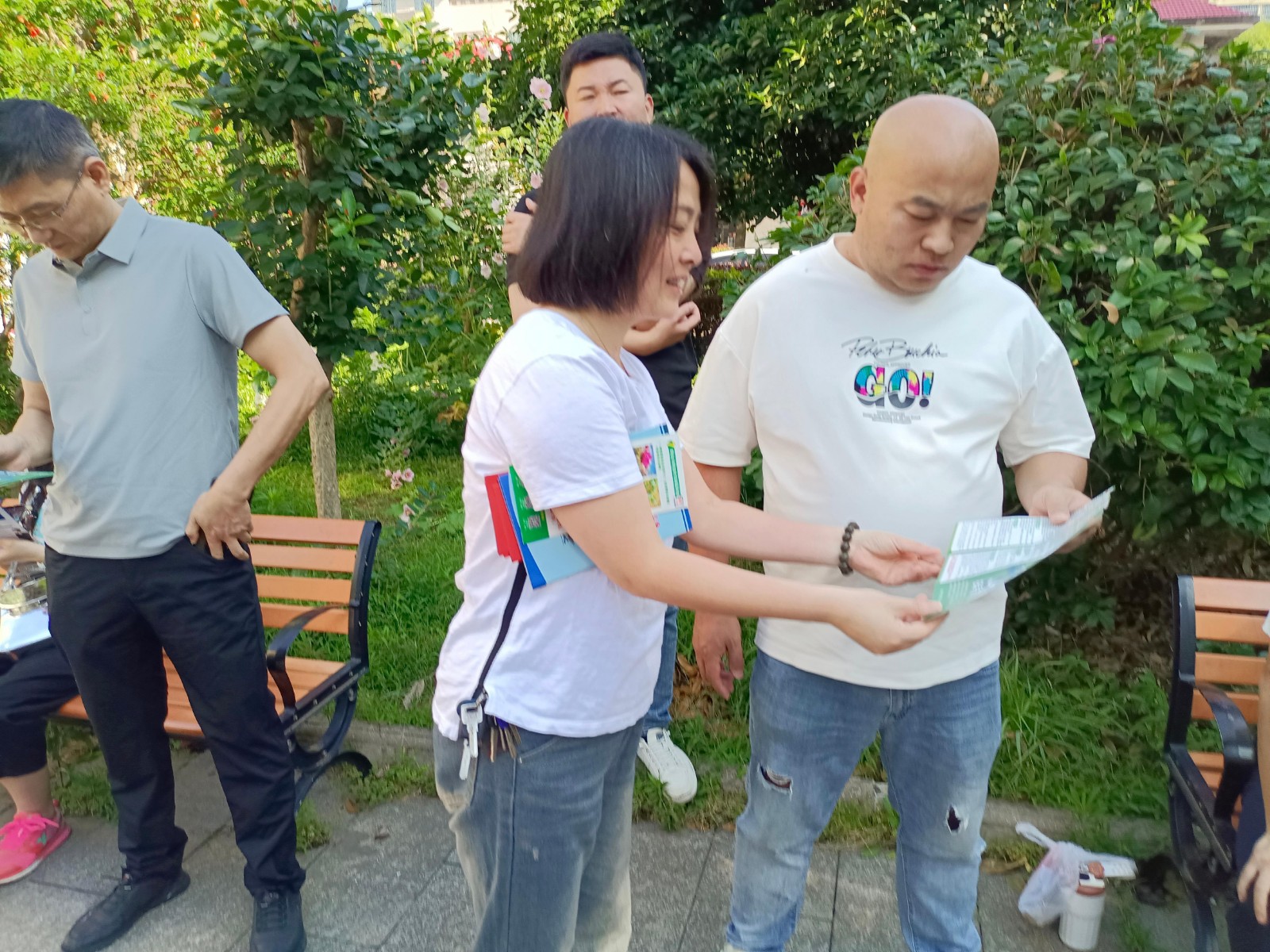 熙春路社区开展安全生产月宣传活动