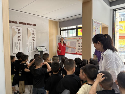 许家铺社区：学习社会主义核心价值观 争做新时代好少年