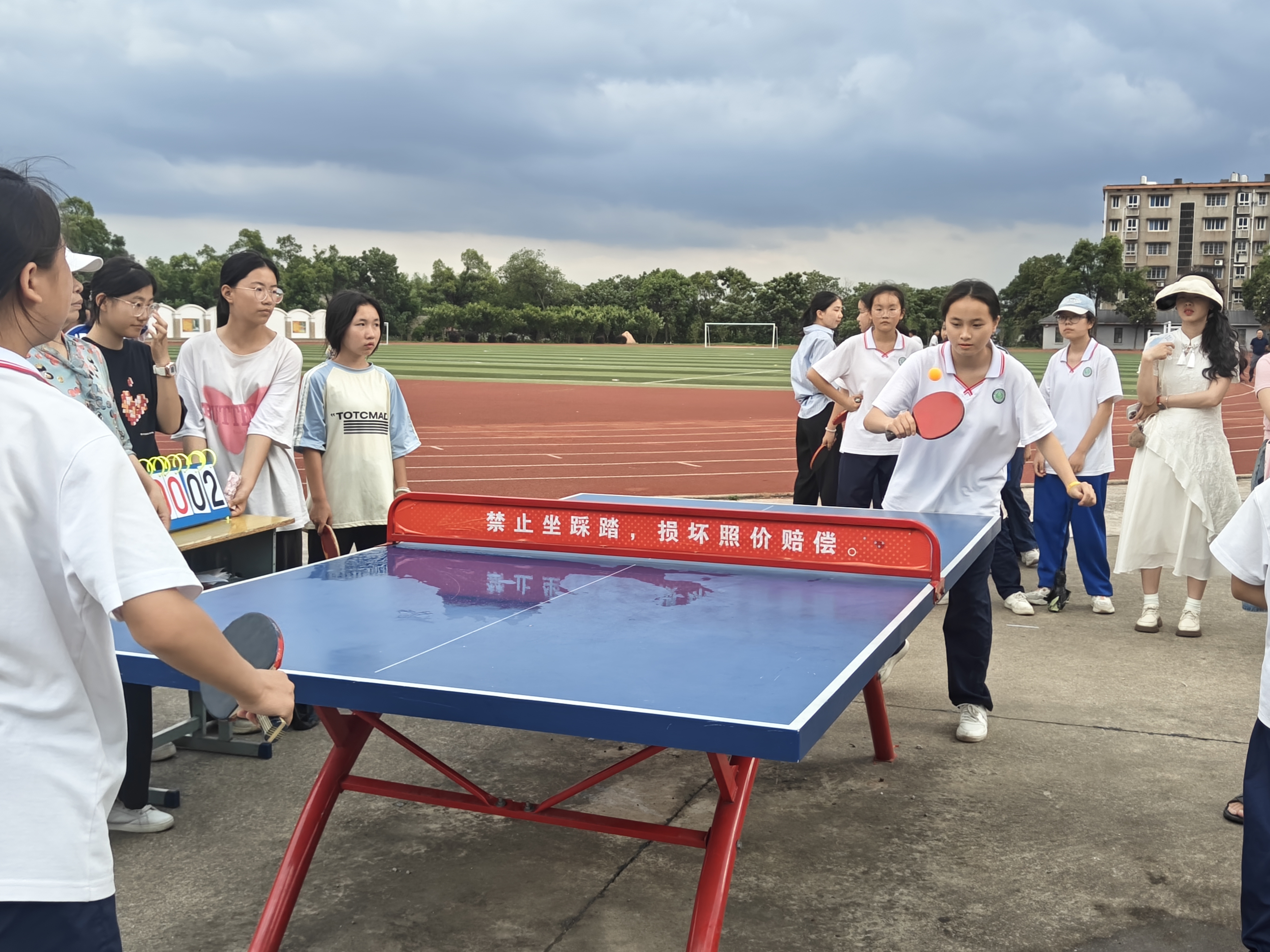 雨湖区湘锰中学：乒乓球赛点燃校园运动激情