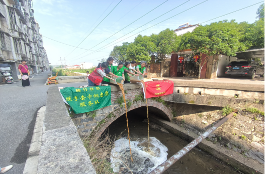 楠竹社区：居民巧手酵素护河 邻里共筑碧水家园