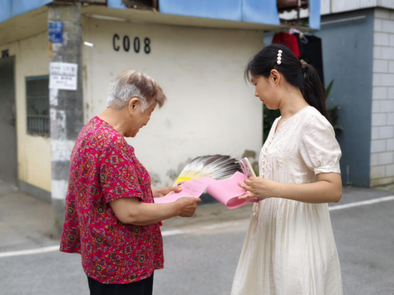 【平安雨湖】新桥社区开展“守住钱袋子，护好幸福家”  防范非法金融活动宣传月活动