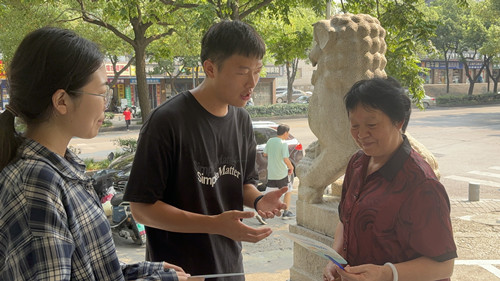 广园社区开展“大学生送法下乡”活动，普法惠民暖人心